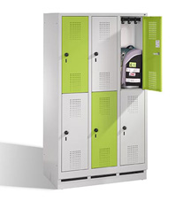 Schulspind 153 cm Höhe bunte Türen